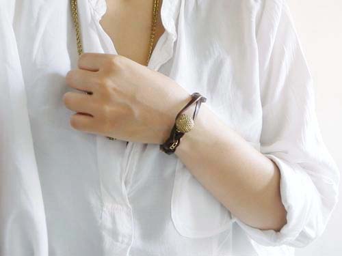 レザーブレスレット