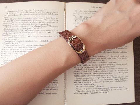 レザーブレスレット