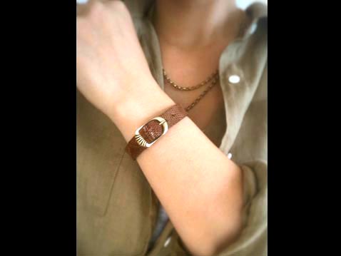 レザーブレスレット