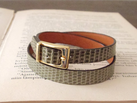 レザーブレスレット