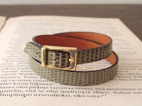 レザーブレスレット