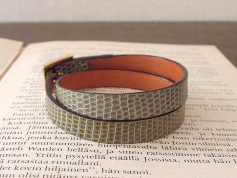 レザーブレスレット
