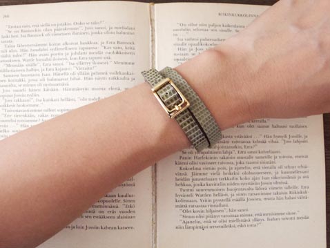 レザーブレスレット