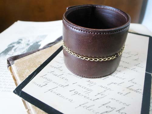 レザーバングル