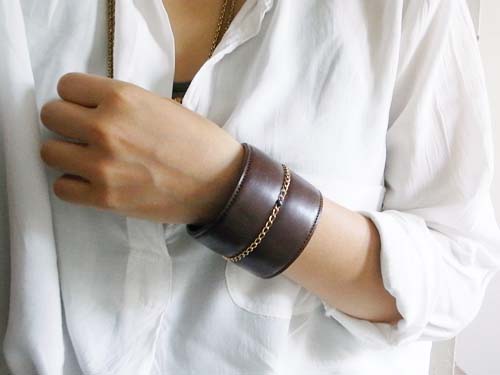 レザーバングル