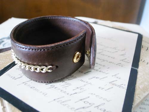 レザーバングル