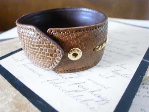 レザーバングル