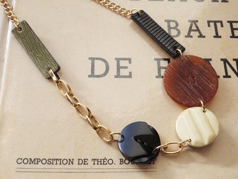 レザーブレスレット