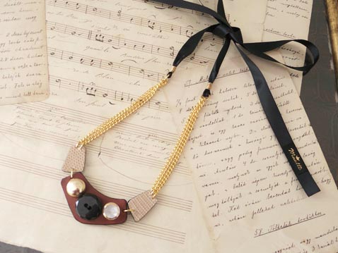 レザーブレスレット