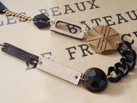 レザーブレスレット