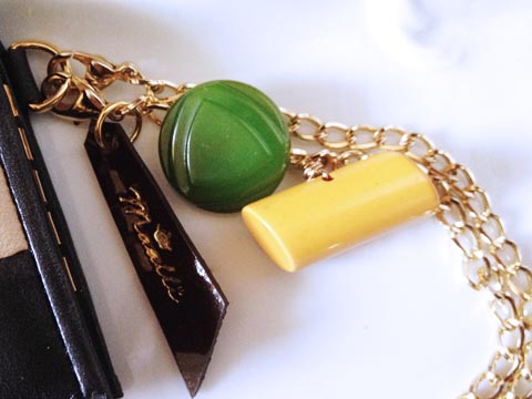 レザーブレスレット