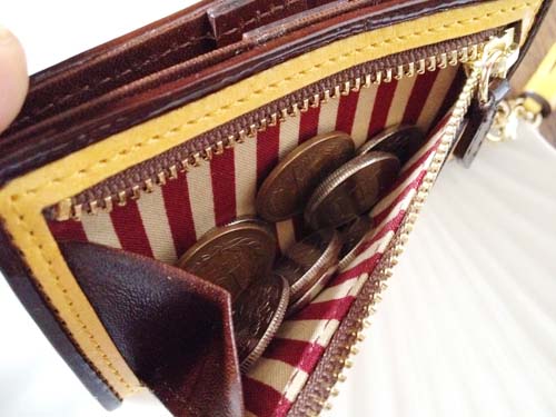 小銭入れ付きキーケース