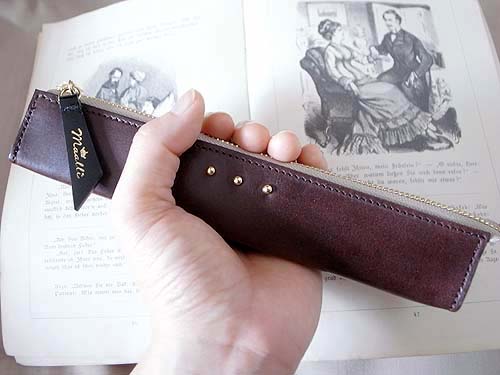 レザーブレスレット