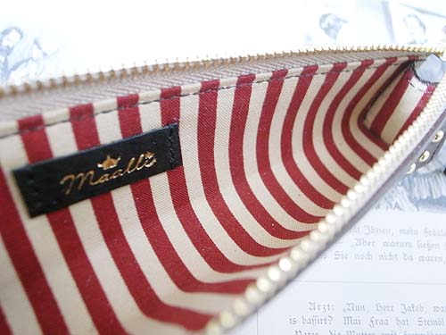 レザーブレスレット