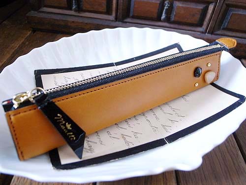 レザーブレスレット