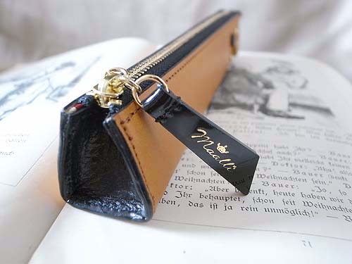 レザーブレスレット