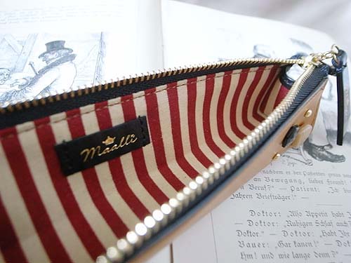 レザーブレスレット